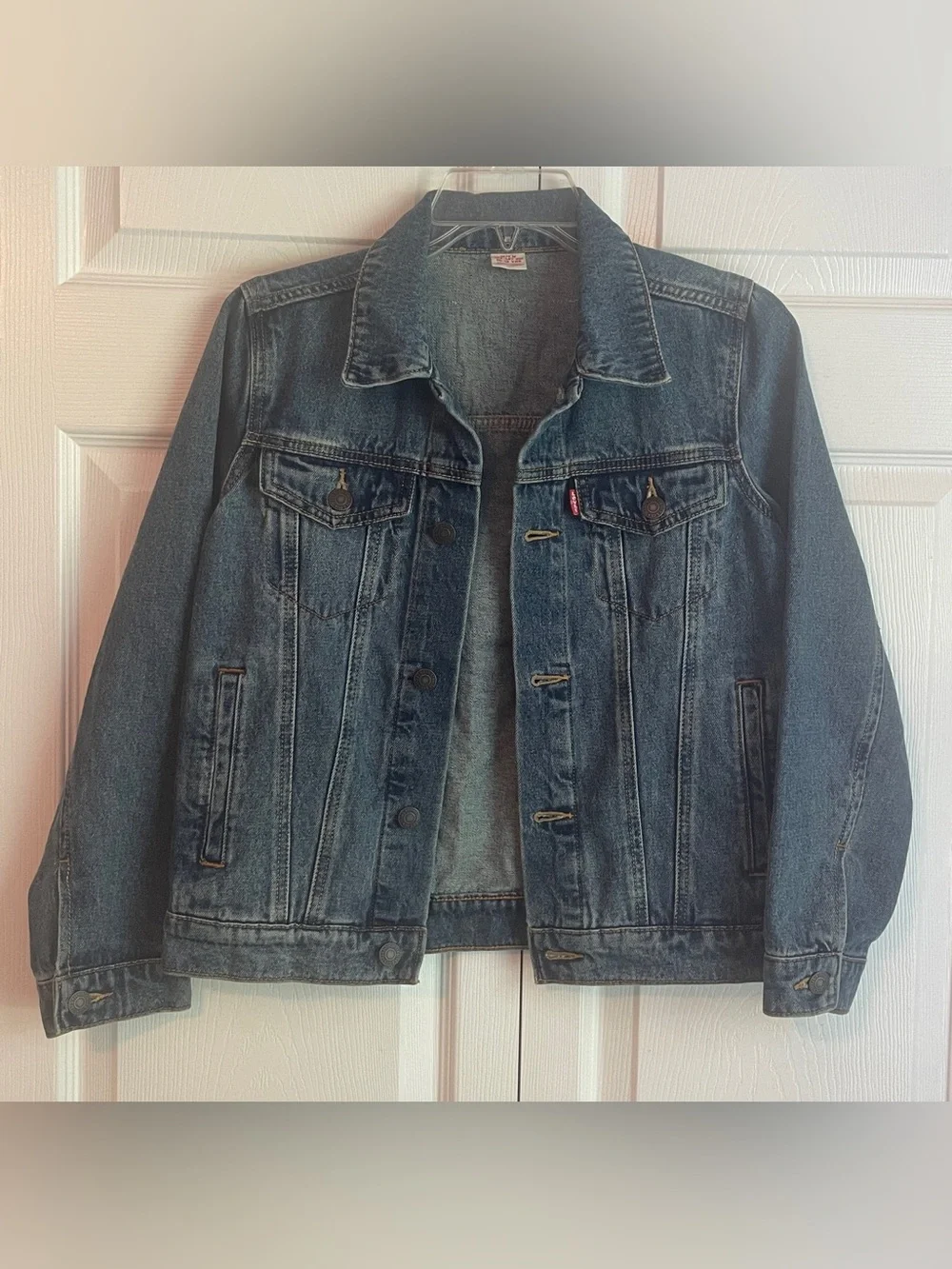 Levi’s Youth Denim Trucker Jacket USA Flag & Levi’s Patch Size Medium
